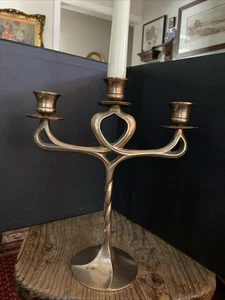 Vintage MCM Boho massiv Messing gedreht 3-armiger Kerzenleuchter, Kerzenständer 10" hoch - Bild 1 von 6