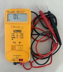 Fluke 7-600 Elektrischer Tester Messgerät Multimeter mit Fluke Leitungen KALIBRIERT - Bild 1 von 2