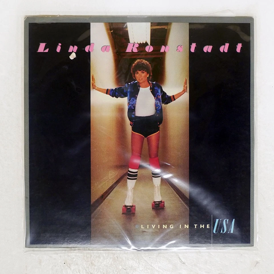 LINDA RONSTADT LIVING IN USA ASYLUM P10521Y Japan VINYL LP - Image 1 of 1