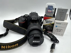 Nikon D5600 Kamera Nikkor 18-55mm f/3.5-5.6 G AF-P DX VR Objektiv 500 Auslösungen - Bild 1 von 24