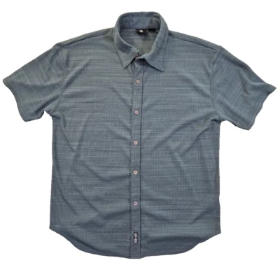 Guess Jeans Textured Short Sleeve Shirt Men's XL Green Button-Up Quick Dry EUC - Image 1 of 4