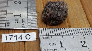 GRENAT ROUGE brut pierre mineraux lithotherapie collection esoterisme reiki - Picture 1 of 1