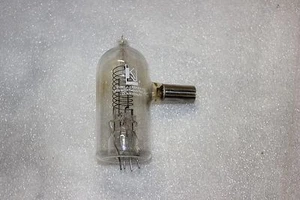 Kurt J. Lesker G075k Vakuum Ionisationsmessgerät B-75 - Bild 1 von 1
