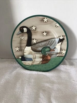 Gibson 2002 Wilson & Wilson Folk Art Duck Señuelos Primitivo Plato de Ensalada 9" Foto 1 de 4