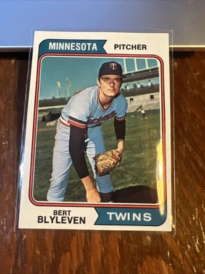 Béisbol Bert Blyleven 1974 Topps #98 Salón de la fama en muy buena condición Rangers de Texas Foto 1 de 4