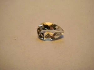 Topaz Clear Pear Cut Gemstone 10 mm x 7 mm 2 carats unique Gem - Picture 1 of 3