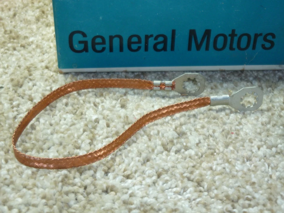 Correa de tierra Firebird GM original para Chevrolet Corvette Pontiac 67-69 1956-1971 nueva de lote original Foto 1 de 1