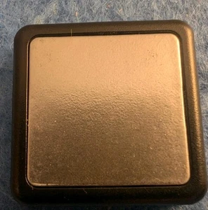 Rubik's Race Metallic REPLACEMENT Silver Square Board Games Pieces Cube READ - Imagen 1 de 1