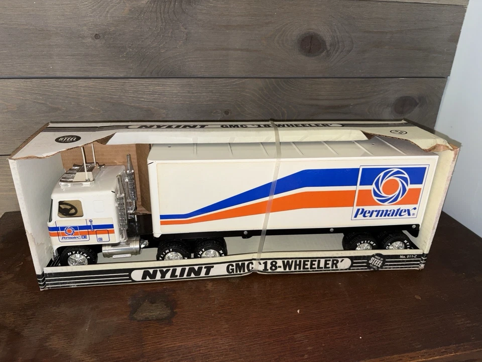 Remolque tractor semirremolque NYLINT STEEL PERMATEX GMC 18 RUEDAS CON CAJA FS Foto 1 de 4