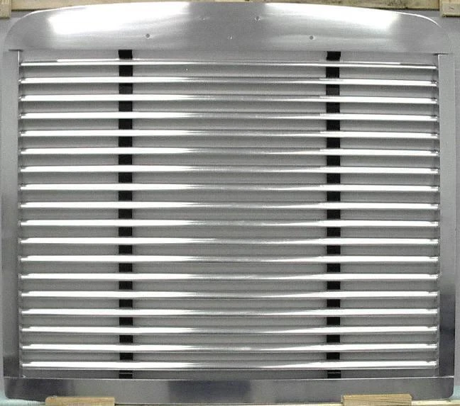 Freightliner FLD 120 Aftermarket Aluminum Grille Foto 1 de 1