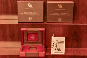 2014 American Buffalo Proof Coin Original Goverment Packaging BOX ONLY - Picture 1 of 4