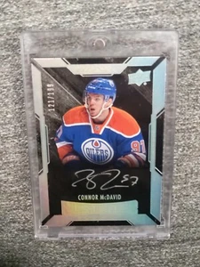 2015-16 Connor McDavid UD Black Lustrous Rookie Autograph RC Auto /199 MVP - Picture 1 of 2