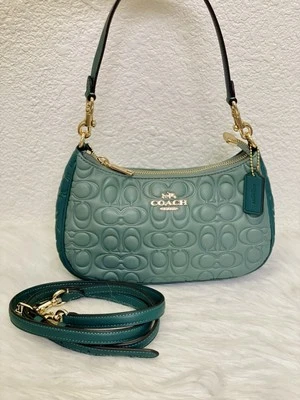 NWT Coach CY674 Teri Signature Blocked Leather Shoulder Bag in Sage Green — 第 1/4 张图片