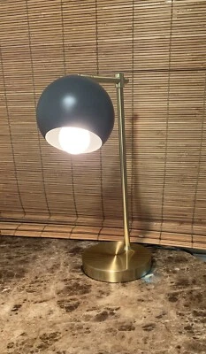 "Lámpara de mesa Ash & Fri latón gris platino 16""" Foto 1 de 4