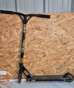 Blindside 1200 Stunt Scooter – Durable, High-performance, Perfect for Tricks  - Picture 1 of 10