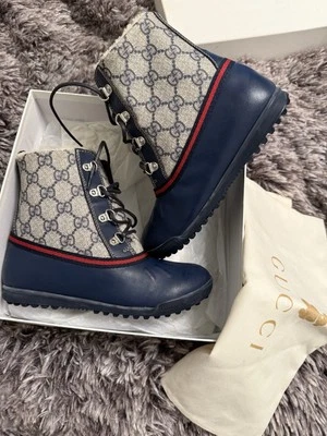 NIÑOS Gucci Botas de Invierno NUEVAS TALLA 33 Foto 1 de 4