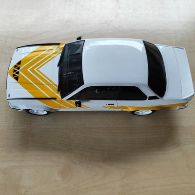 Opel Ascona B 400 Baujahr 1982 wei� / gelb 1:18 Ixo - Bild 1 von 4
