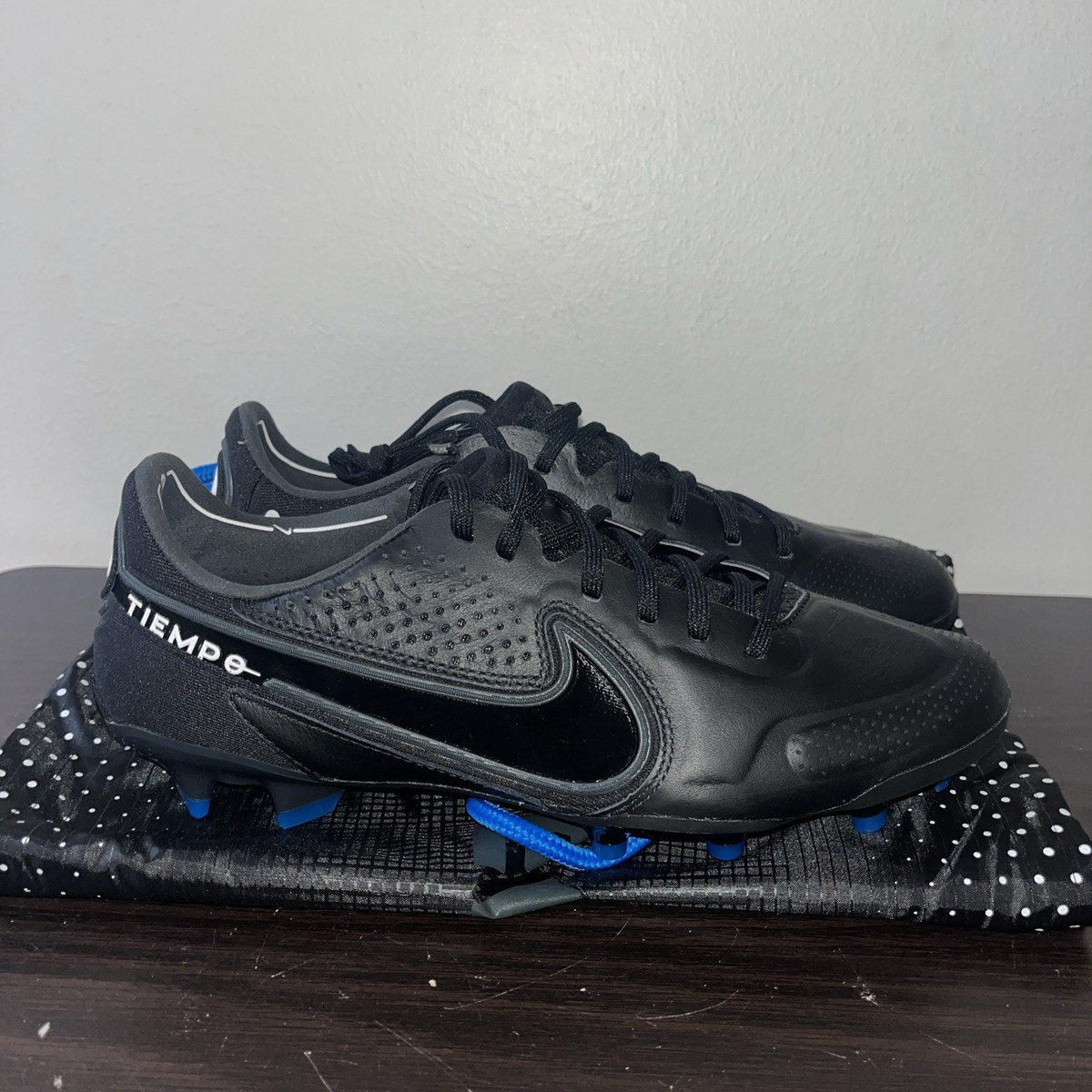 Nike Tiempo Legend Soccer Shoes for sale | eBay Nike Tiempo Legend Soccer Shoes for sale | eBay