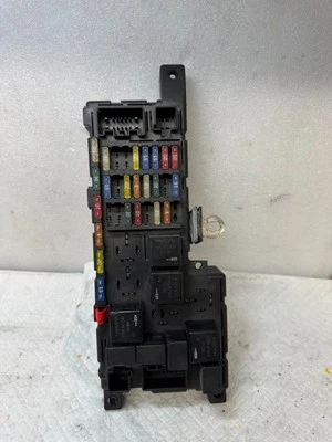 2001 -04 Volvo S60 S80 V70 V70XC XC90 caixa de junção relé fusível do motor 9452993 fabricante de equipamento original - Imagem 1 de 4