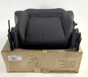 New OEM genuine Chrysler RH Upper Seat Leather 2003-2005 PT Cruiser Front Slate - Picture 1 of 6