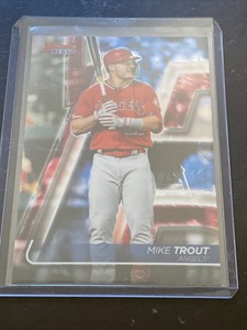 2020 Bowman's Best Mike Trout #2 Los Angeles Angels MINT