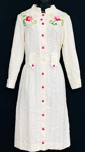 Vintage 1950s white embroidered dress, long sleeve pink floral cotton pin-up M L - Picture 1 of 10