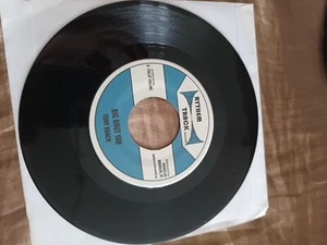 Listen Tony Roach Big Bout Yah Rythem Track Digikiller Reggae Roots Dub 7 Inch - Bild 1 von 2