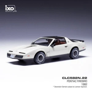 Pontiac Firebird de 1982 blanc au 1/43 de IXO CLC582N.22 - Picture 1 of 2