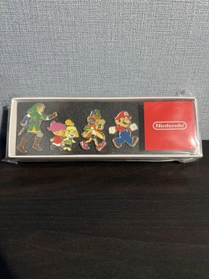 Nintendo Store Exclusive 4-Pin Set Tokyo Mario, Splatoon, Link, Animal - Image 1 of 4