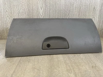 Dodge Charger SRT8 2006 6,1 L genuino OEM guantera almacenamiento 1054230AA Foto 1 de 3