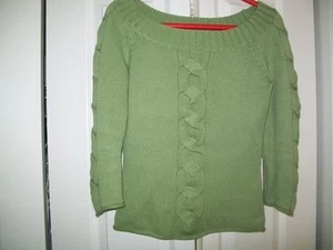 POPULATION OF MANY--GREEN SCOOP NECK CABLED SWEATER--XS - Picture 1 of 1