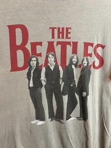 The Beatles - 2011 Gray Shirt - T-Shirt Adult Medium - Picture 1 of 6