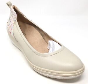 Vionic Jacey Women's Size 7.5 Cream Wedge slip on comfort shoes