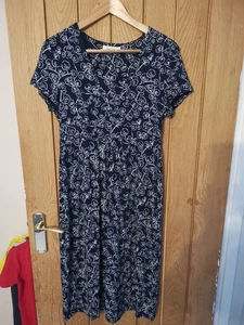 Seasalt Petite Short Sleeve Tea Dress Size 12 navy blue white floral - Picture 1 of 3