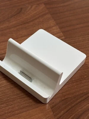 Base de acoplamiento base de cargador original Apple iPad 1/2/3 Dock A1381 - sin probar Foto 1 de 4