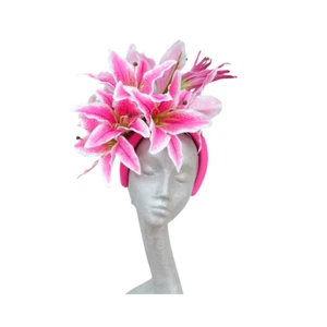 Stargazer - diadema de lirio rosa y blanco fascinador - Imagen 1 de 8