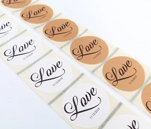 45MM WHITE OR KRAFT BROWN ROUND PERSONALISED LOVE WEDDING LABELS STICKERS - Picture 1 of 1