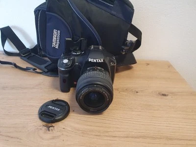 Pentax KX mit Pentax 18-55mm Objektiv - Bild 1 von 4
