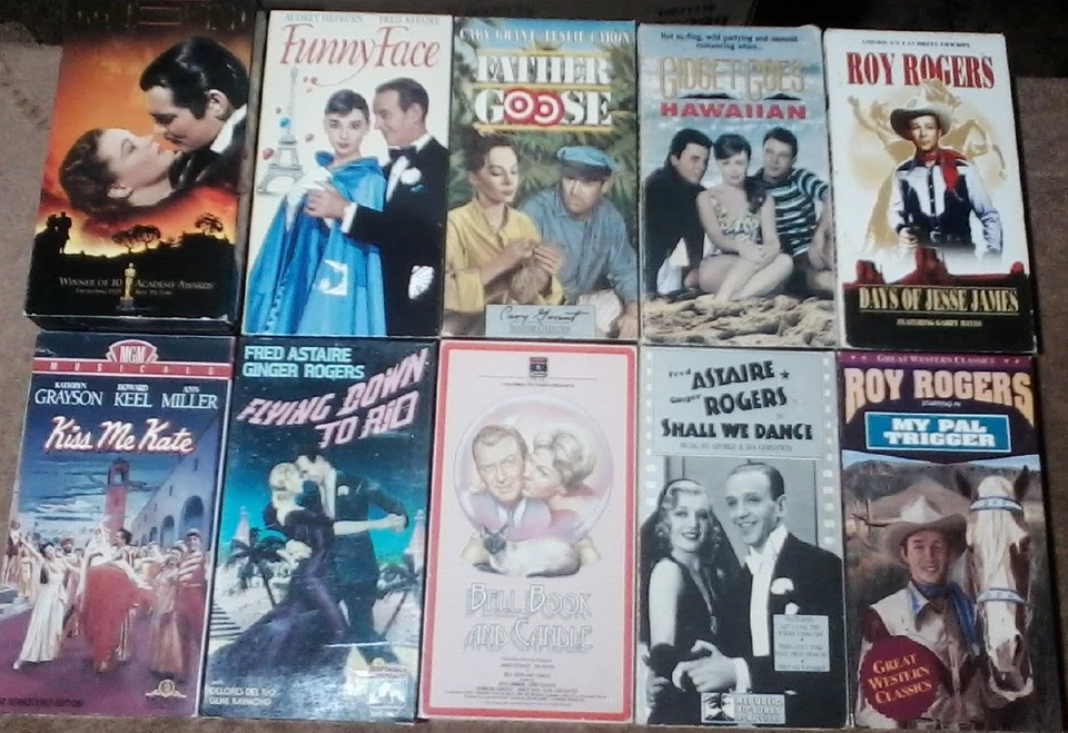 Lot of 10 CLASSIC FILM VHS Tapes - My Pal Trigger  Father Goose  Funny Face + Foto 1 de 1