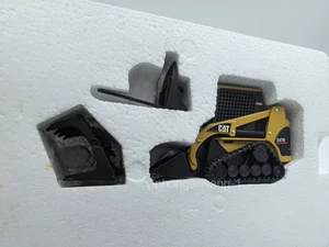 New 2005 Norscot 1/32 Diecast Cat Caterpillar 247B Multi Terrain Loader 3 Tools - Picture 1 of 4