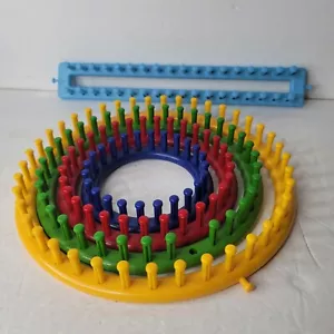 Knifty Knitting Set of 4 Round and 1 Rectangle Looms 5" 7" 9" 11" 13 x 1.5" - Picture 1 of 4