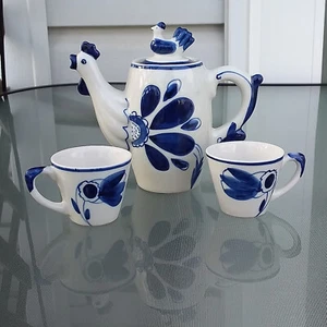 Vintage GZHEL Blue and White Coffee Pot and 2 Cup Set 1950-1960s. - Picture 1 of 10