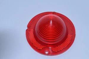 1958 NOS CHEVROLET IMPALA 1961-1967 CORVETTE REAR TAIL LIGHT LENS GUIDE RI 58 - Picture 1 of 4