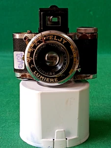 VECCHIA PICCOLA FOTOCAMERA LUMIERE ELJY (TIPO 3) CON OBIETTIVO LYPAR 1:3.5. CV22 - Foto 1 di 13