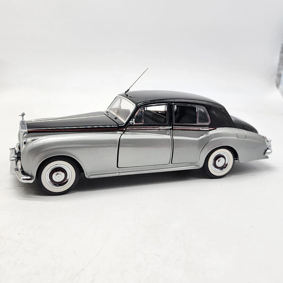 1955 Rolls-Royce Silver Cloud in Masons' Black & Silver Sand W Box - NO TITLE - - Image 1 of 4