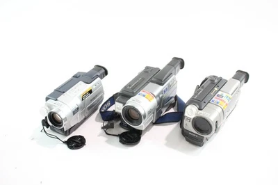 Vintage Handheld Video Cameras Inc Sony CCD-TRV59E & Sony CCD-TR913E Working x 3 - Image 1 of 4