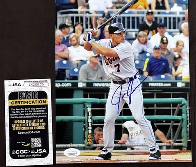 Ivan Rodriguez Signed AUTOGRAPH 8x10 Photo JSA  COA Detroit Tigers HOF Rare - Image 1 of 4