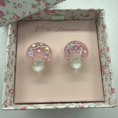 BETSEY JOHNSON Colección Primavera 2025, Pendientes Champiñones Rosa Suave Nuevos con Etiquetas/Caja Foto 1 de 4