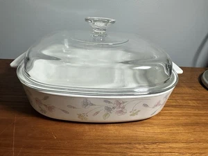 Vintage Corning Ware Pastel Bouquet 2.5 L Casserole with Lid - Picture 1 of 8