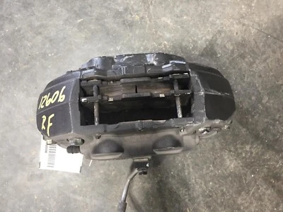 2016-2018 FORD MUSTANG LEFT FRONT Caliper front, GT, w/o performance package - Image 1 of 4